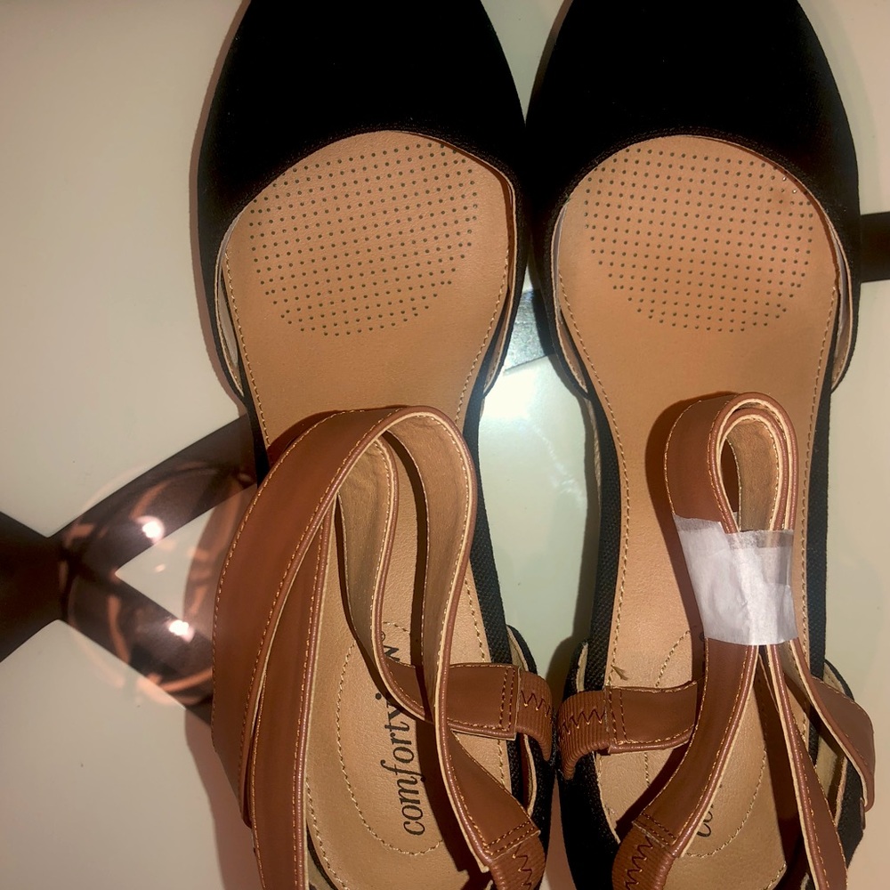 NEW BLACK FABRIC ESPADRILLES…